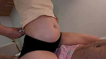 Very beautiful 18 yeras old pregnant girl Exlusive close up fuck video