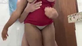 empregada cavala fez o servico completo