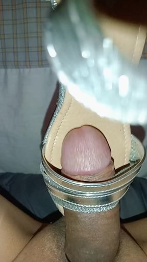 LIC BETTINA LENDS ME HER SILVER PLATFORMS