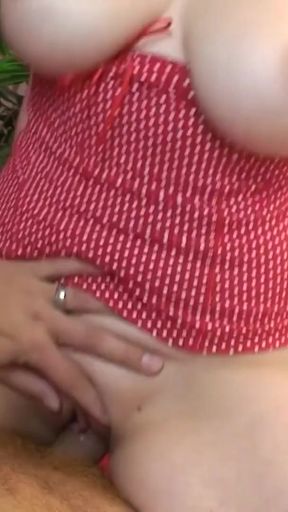 Stunning moment from "Minha sobrinha e uma pervertida video amador"