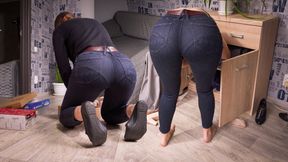 Watching Hot step Mom With Panty Line Bending And Cleaning