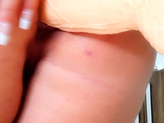 Big boob brunette masturbates on webcam