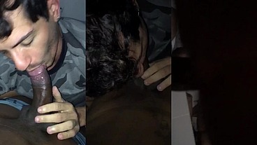 Mavambo cafuçu dotado XXL me arrastou pra casa abandonada depois do baile de favela