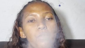 Close up smoking in 60FPS - Pretty Ebony Teen Smoking