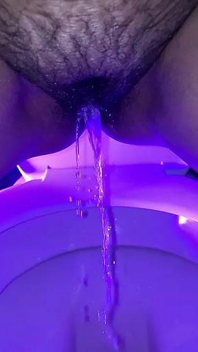 babe peeing in slow-mo &ndash; rainbow