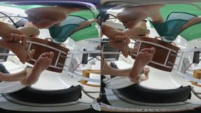 3DVR180The giants humiliated the dwarfs under their desks