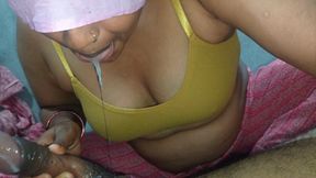 Indian Bhabhi Sucking Dick for Cumshot in Mouth