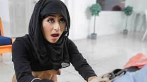 Hot Muslim Babe Binky Beaz Bangs Her Sneaky Neighbour To Keep Her Naughty Secret