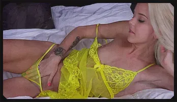 Halle Von Lingerie Solo – Blonde Teases & Toys Herself