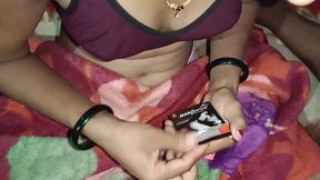 Boyfriend&#039;s land is to wear a condom and kiss it.