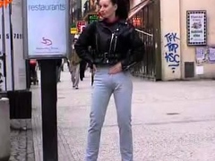 Tight Euro amateur outdoor public anal