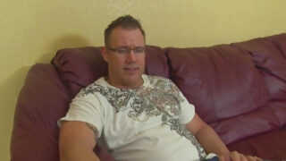 Tommy Utah pounds Mia Rider’s tight ass with a messy cumshot