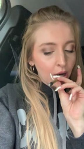 420 SEXY BLONDE GIRL SMOKING HUGE JOINT IN THE CAR SMOKING FETISH ASMR // BLONDE BUNNY