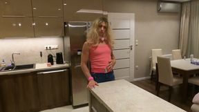 Trixy Baby Showing Her Service...