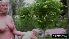 Pussy clapping loud with every thrust