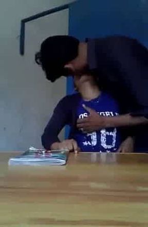 Tuition teacher make her horny by rubbing pussy