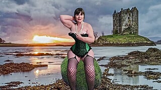 Granny Highlander: Dildo Fucking Eternal - There Can Be Only One!