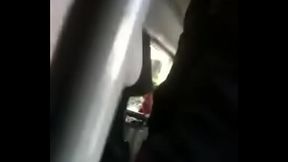 Un sabroso culito en el micro
