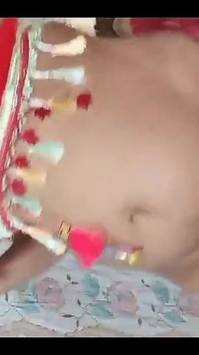 Hot Sexy Desi Girl Shows Her Ass While Dancing