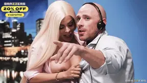 Hot star Alexis Fawx gets double stuffed by Luna Star