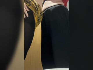 2 CORPULENT ANGELS MASTURBATING IN PUBLIC SHITTER