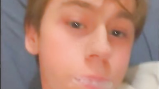 White Sex-Positive Boi Love His Jism