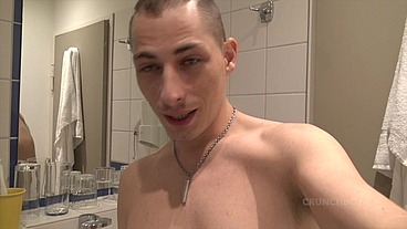 BLOND TWINK FUCKED RAW IN THE HOTEL IN BELIN