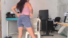 A worker is very excited at her workplace and touches her vagina.