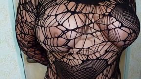 Busty Kamata escort Fuka delivers dreamy titjob action