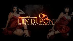 MISTRESS LILY DUPONT : HUMAN ASHTRAY AND GAS MASK