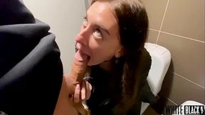 she could not resist and made a slobbering blow job in a cafe