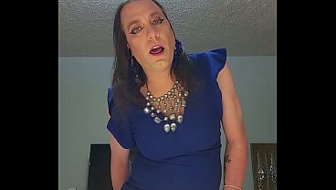 Busty Sissy Cumming
