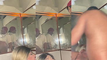 Realizando o fetiche do boy fumando um cigarro e mamando a pica dele, delícia de foda