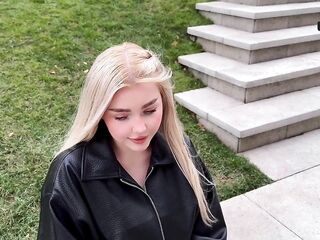 A stranger assented to a oral sex. That babe gets lots of cum!