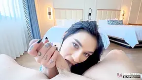 Donnie Rock And Delilah Dagger - Real Fit Teen 18+ Offers Stranger To Fuck Her In The Hotel! - Pov