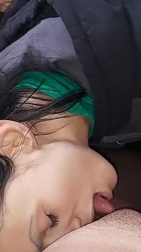 Two Girlfriends Thanked Me Warmly for the Fast Delivery of the Goods - Lesbian Threesome