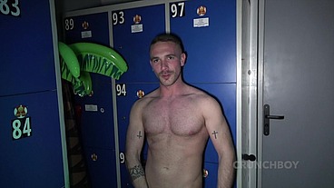 FRENCH STRAIGHT BAD BOY TOP WITH BIG DICK FUCKING ROW BOTTOM