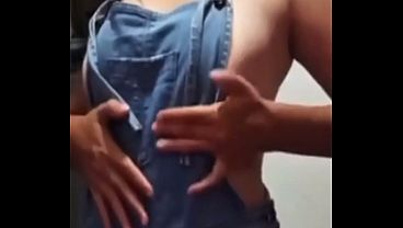 Colombiana se mastueba en el Ba&ntilde_o casero Real