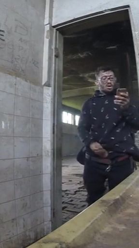 I Jumped Over the Wall to Jerk off in the Shaking Shed