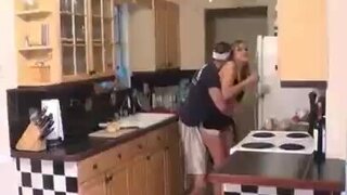 Not lollipop is bewildered and nasty for NOT sister