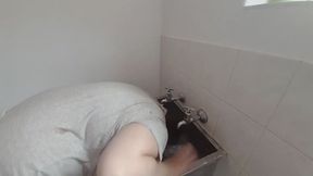 Invisble Enitity Controls Head Dunking