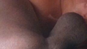 Novinho moreno sempre buscando o pauzao da mamãe