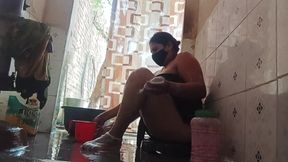 XXX Video of Naked Bhabhi Bathing