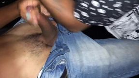novinha ninfeta foi conhecer o swing e arrumou dois pirocudos pra gozar na boca dela no glory hole jasmine santanna