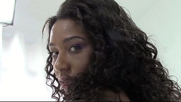 Morena Maravilhosa gostosa de fuder no pelo ela gosta de sentir penetra&ccedil_&atilde_o da rola.