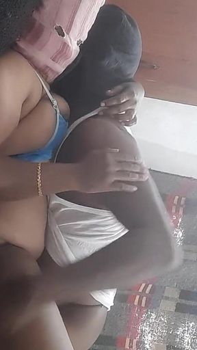 Tamil Hot Saree Wife
