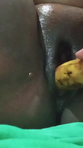Evangelical housewife cumming with giant banana in her ass   Clip 1