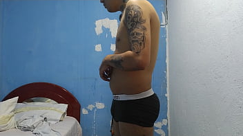 Sou de Guarulhos sou novinho quero mulher gostosa casal ou novinha da minha regi&atilde_o