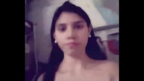 perra caliente kiere comentarios para subir mas videos