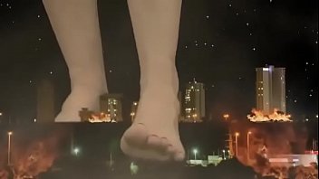 Giantess growth